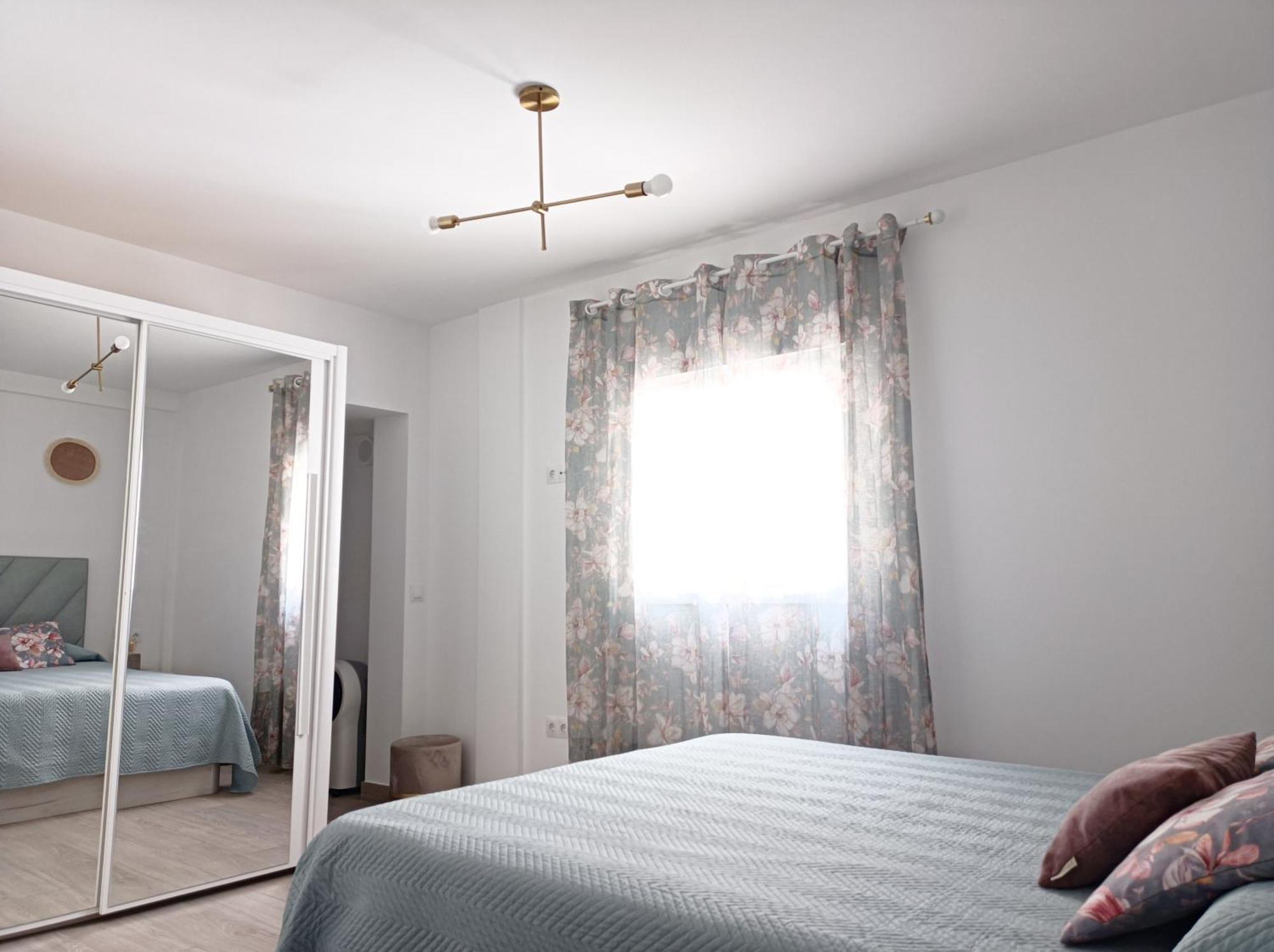 Apartamento Entero Con Solarium En Sabinillas, Con Piscina Y Al Lado Del Puerto De La Duquesa Manilva Extérieur photo