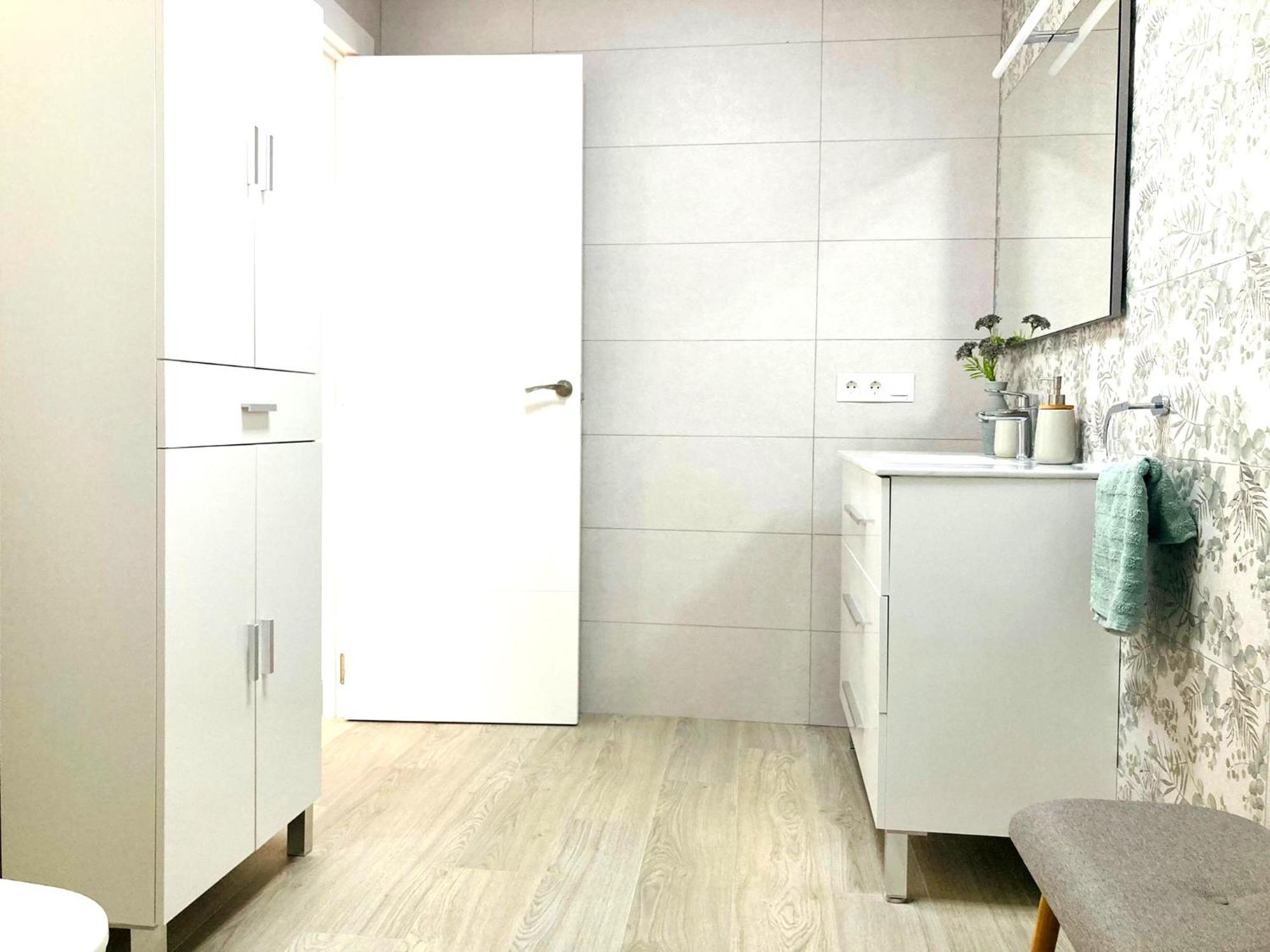 Apartamento Entero Con Solarium En Sabinillas, Con Piscina Y Al Lado Del Puerto De La Duquesa Manilva Extérieur photo